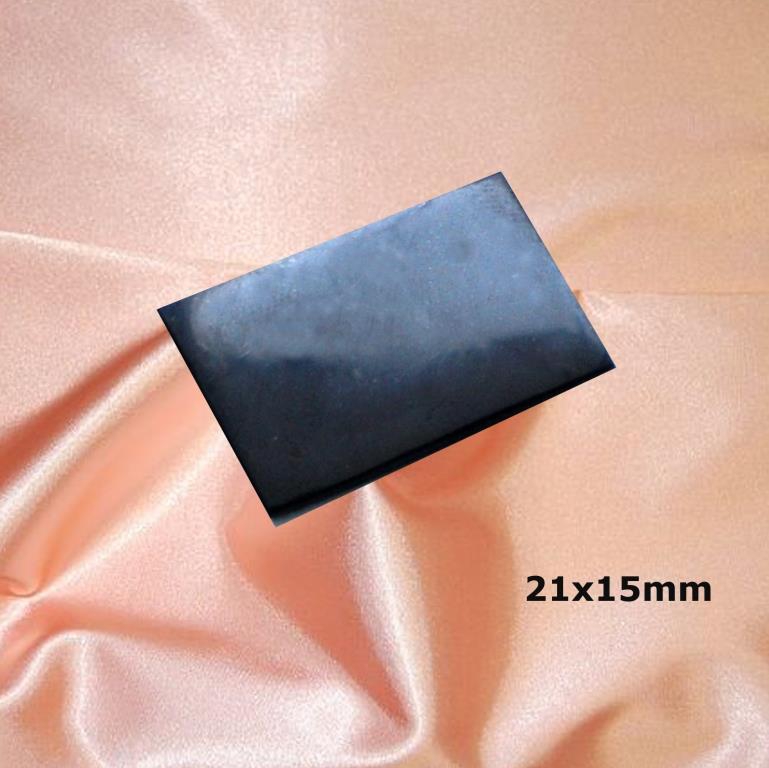 Пластинка для телефона полированная прямоугольная 21x15 мм  из шунгита.