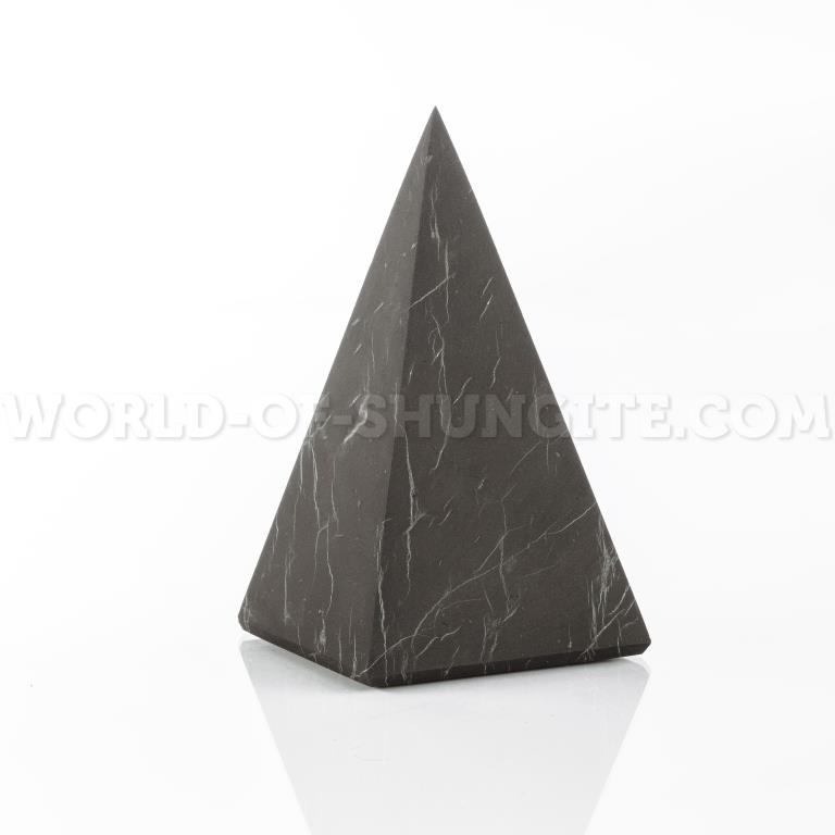 Пирамида Голода неполированная из шунгита 3см