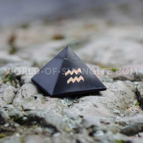 Пирамида "Водолей" из шунгита