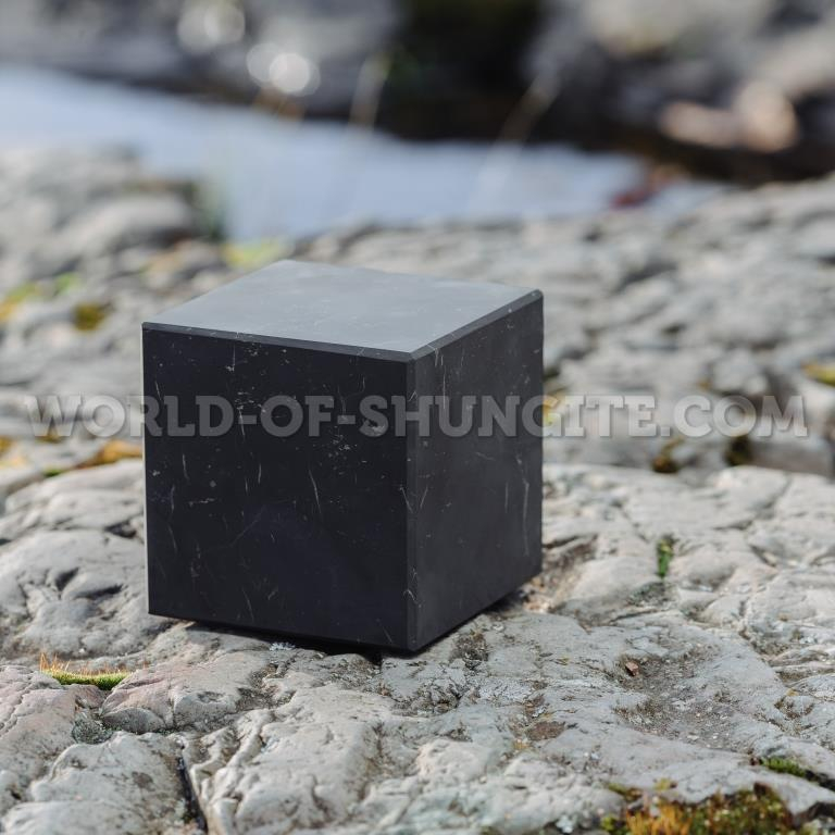 Куб шунгитовый неполированный 7 см 