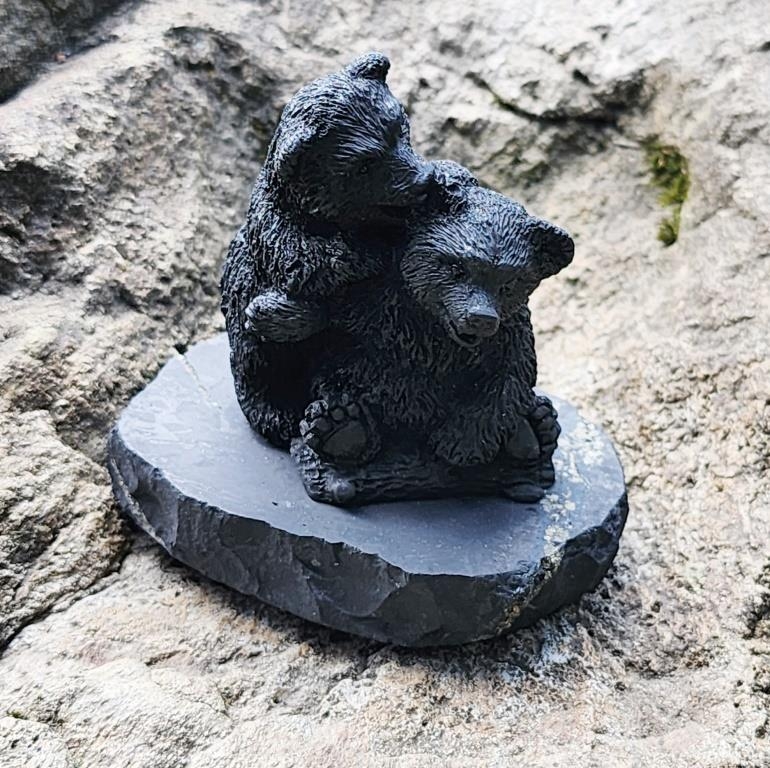 
																			Фигурка братья медвежата
									